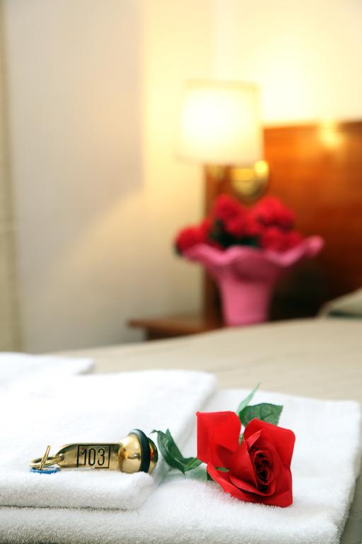 Bed & Breakfast Pigneto ローマ エクステリア 写真